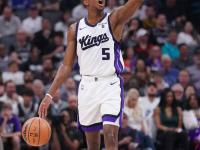 开云体育在线-福克斯独得30分，率队逆转取胜