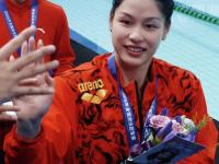 开云下载-加拿大游泳冠军赛争夺金牌精彩纷呈