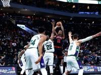 开云体育中国-包含雄鹿胜公牛，布莱索轰下20分的词条