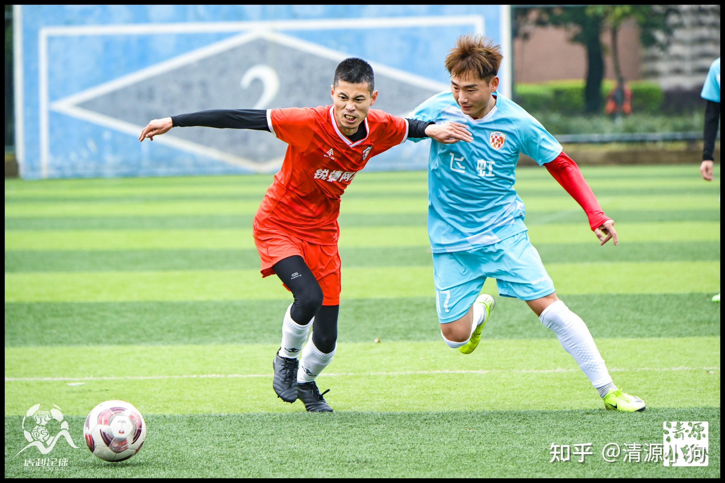 包含国内足球职业赛事最新对决：一场逆转震撼全场的词条
