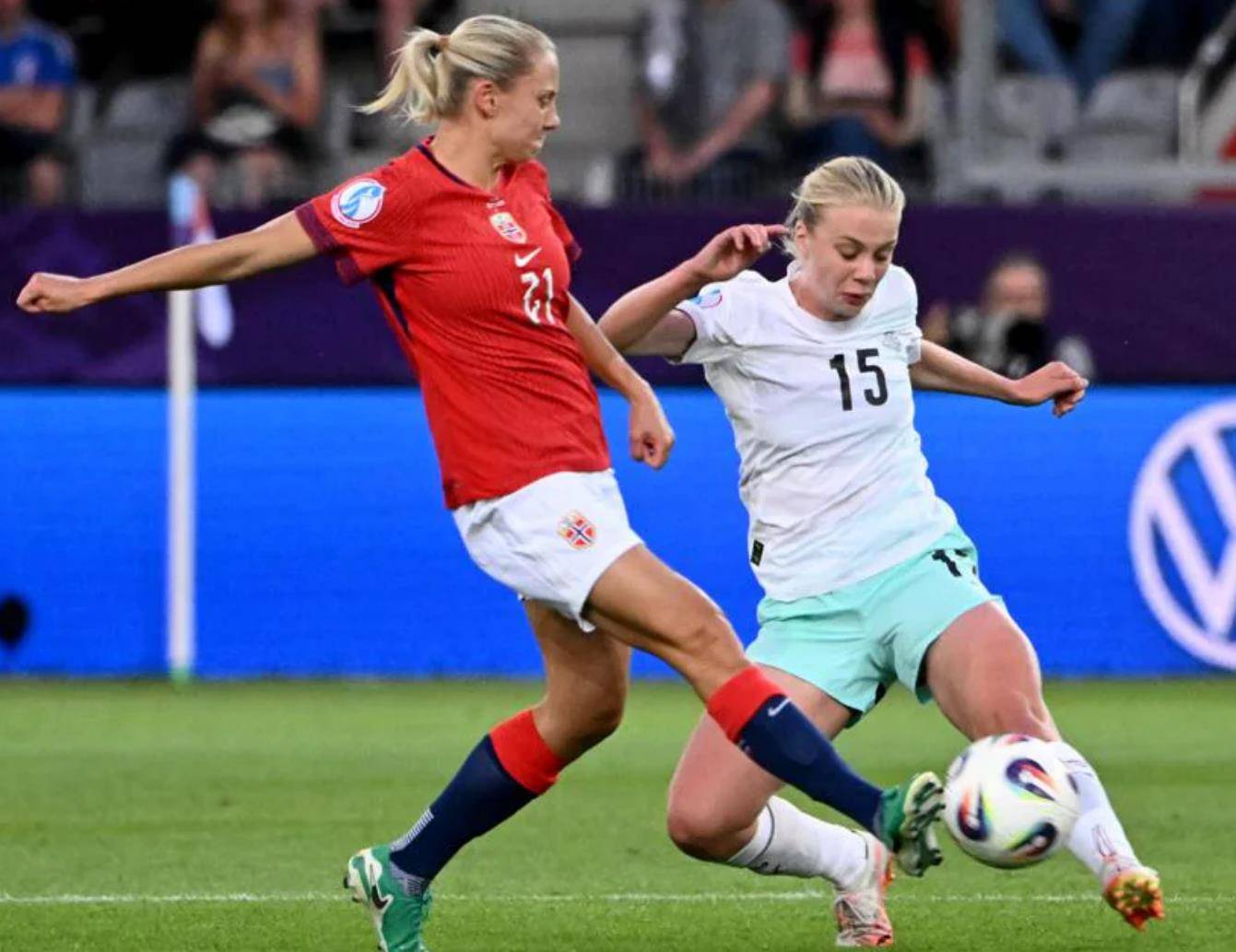 冰岛国家队连胜表现稳健，跻身优势位置的简单介绍