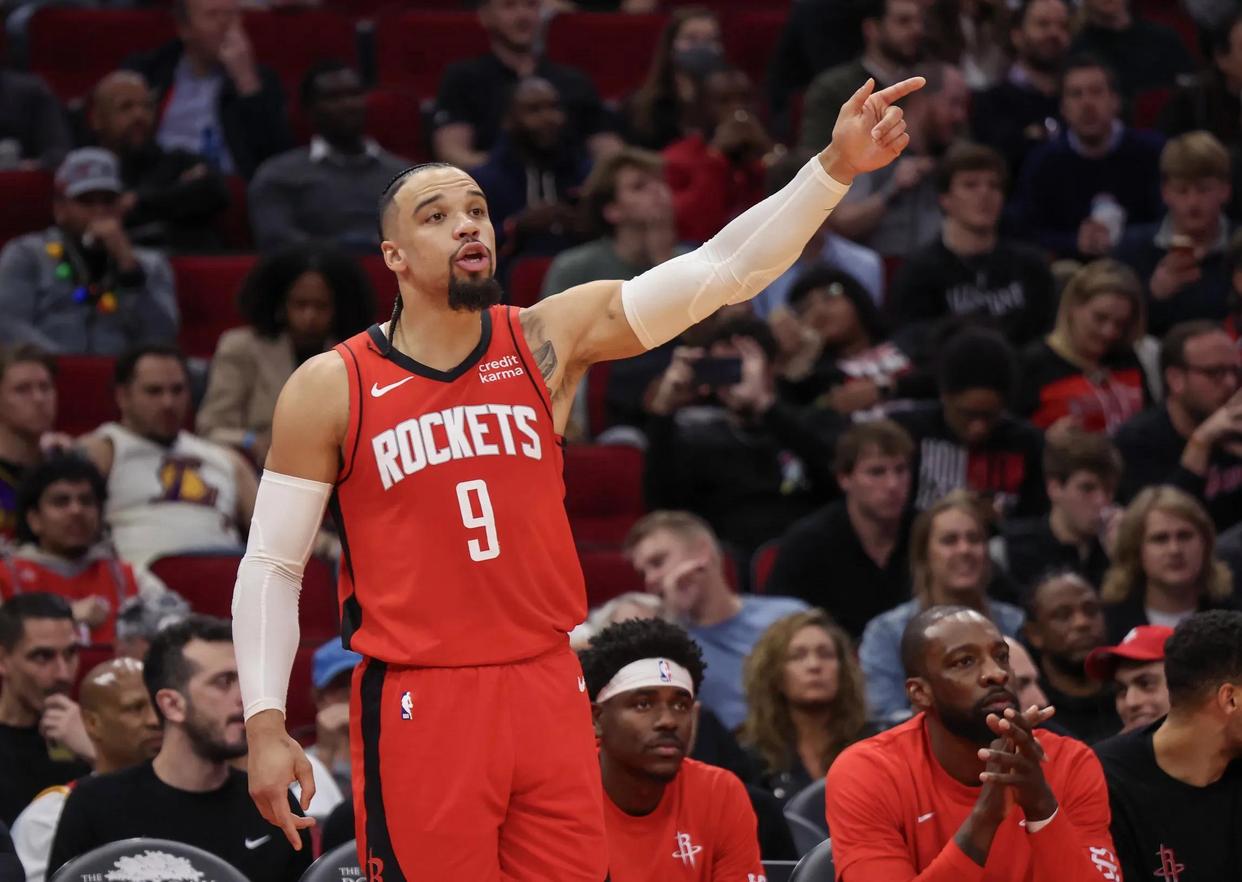 篮网击败火箭,终结四连败! 篮网击败火箭,终结四连败!