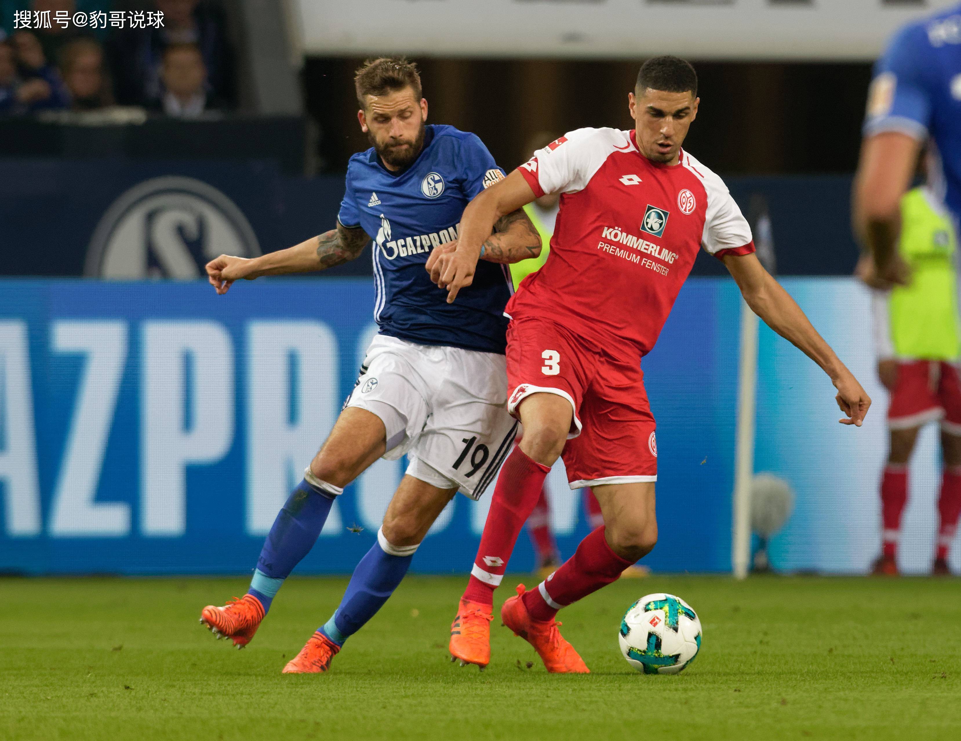 RB莱比锡轻松击败沙尔克04,德甲比赛双方悬殊实力尽显 RB莱比锡轻松击败沙尔克04,德甲比赛双方悬殊实力尽显