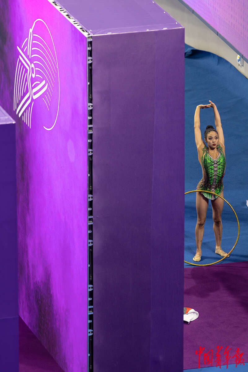 中国体操队斩获亚运会团体赛金牌! 中国体操队斩获亚运会团体赛金牌!