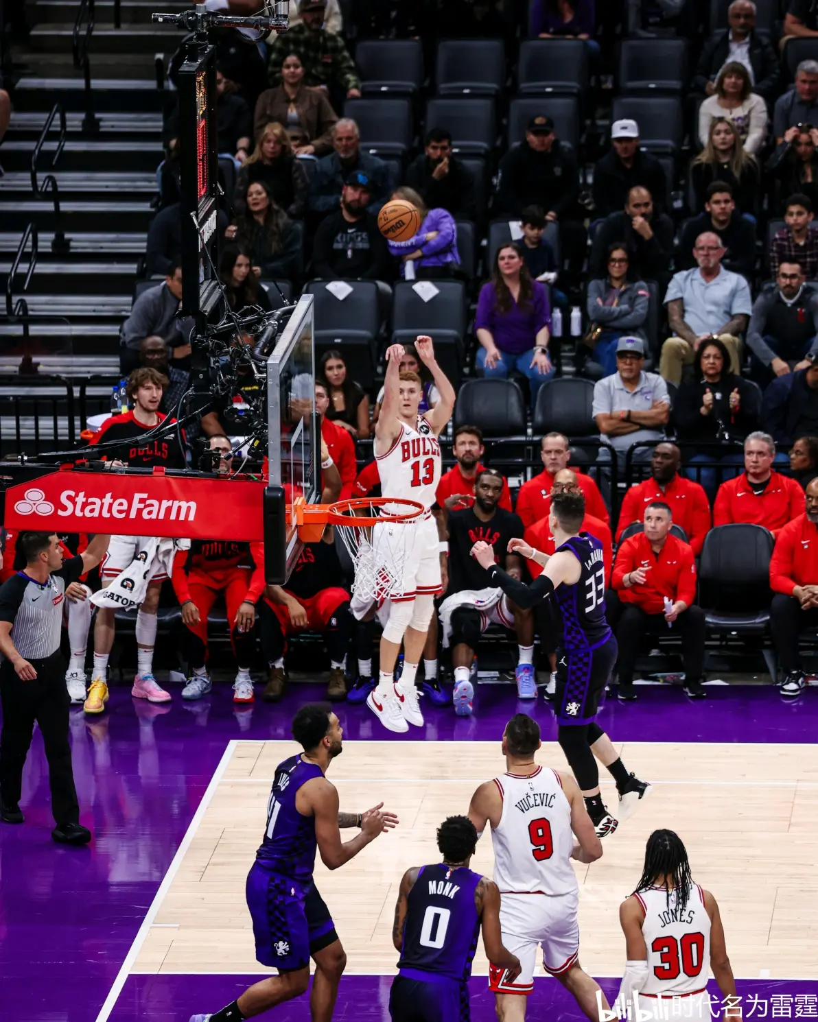 骑士主场大胜黄蜂，戈登状态回暖。的简单介绍