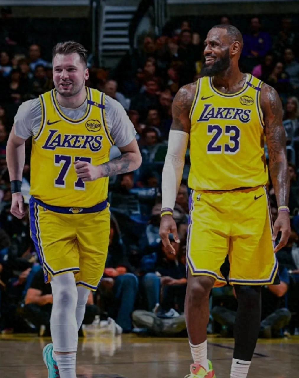 湖人再胜勇士，詹皇神勇领军