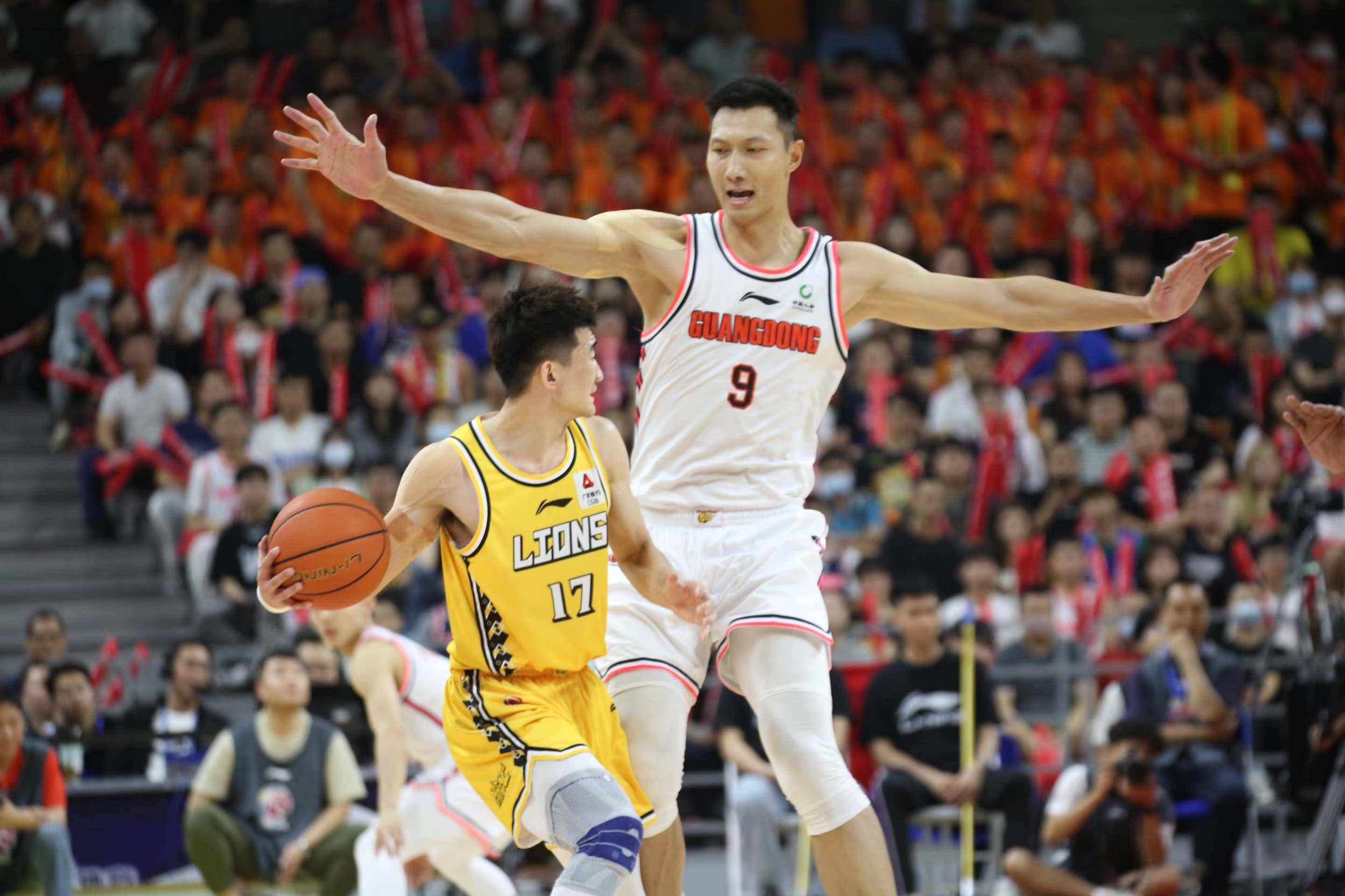 易建联独得29分广东不敌辽宁